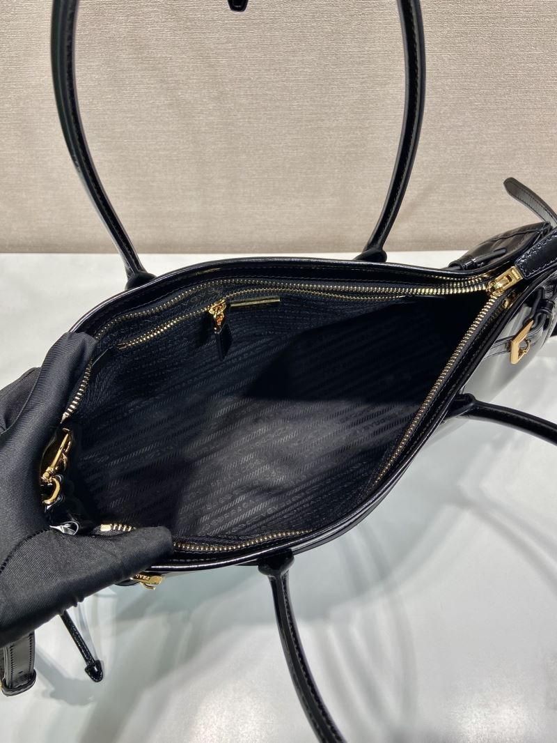 Pra*a top handle bags